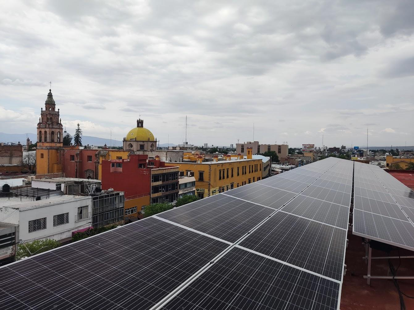 Historic-Mexican-hotel-hoymiles-solar-installation-case-2.png