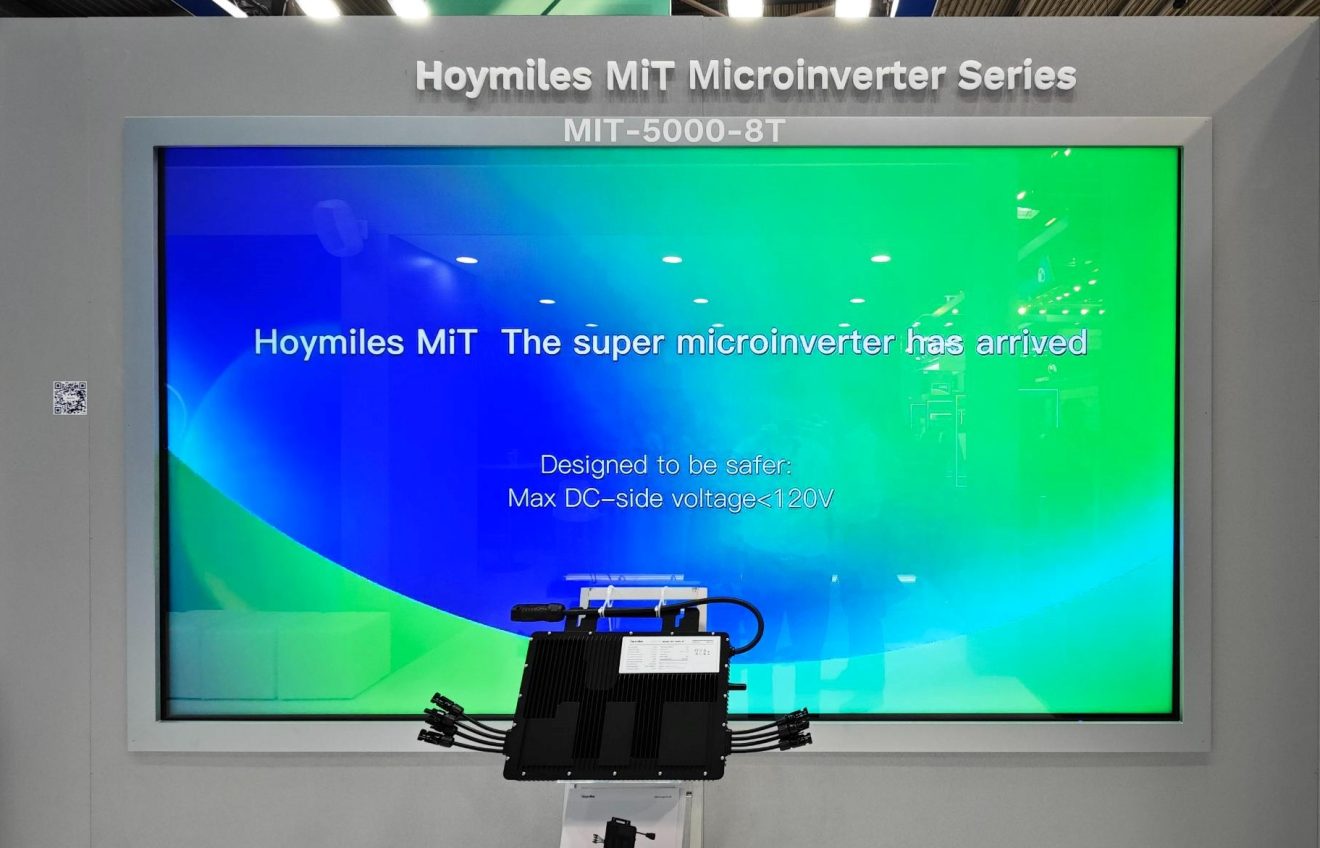 Hoymiles-5000-W-microinverter-MIT-5000-8T-Series--1320x848.jpg