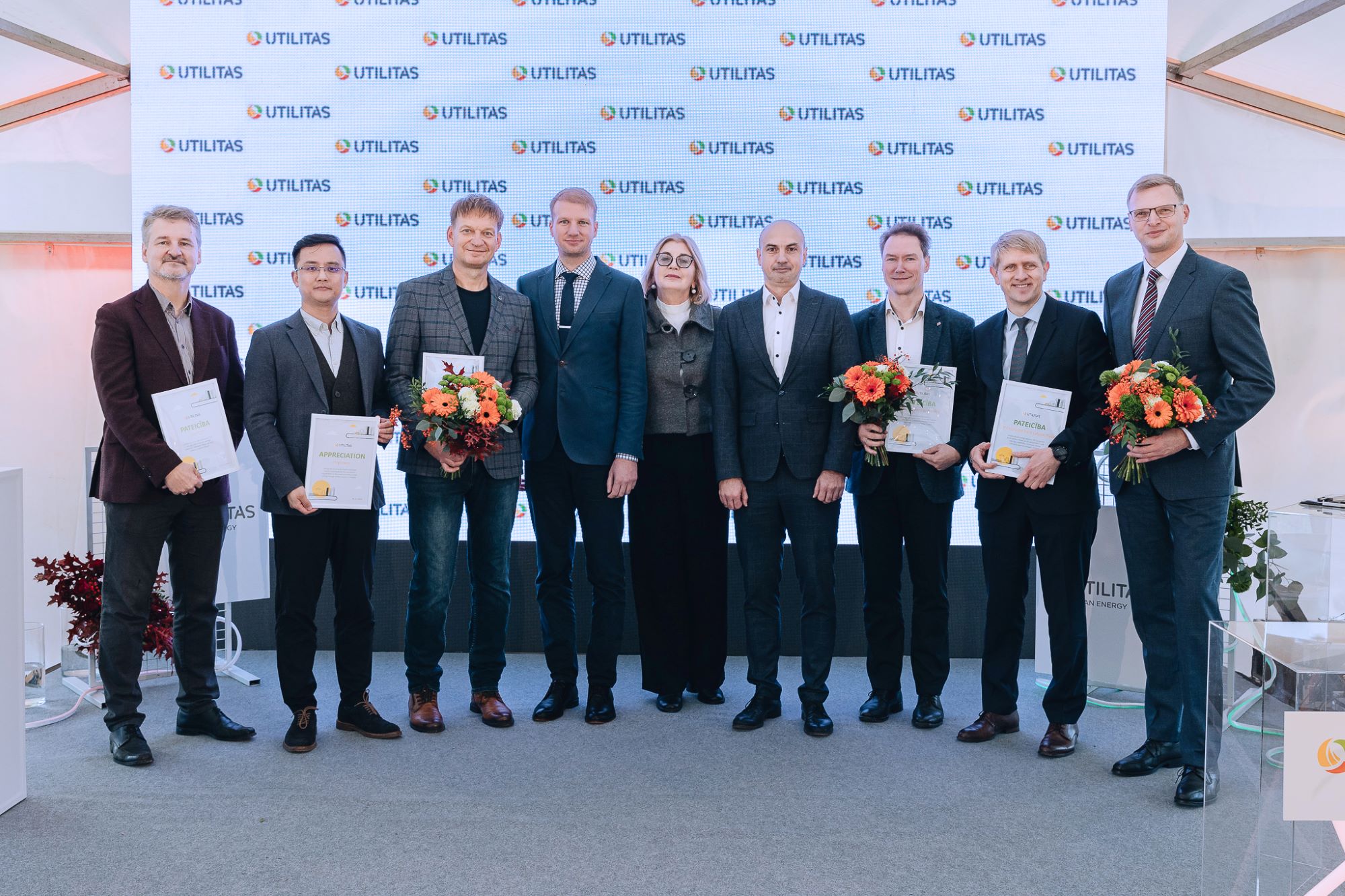 group photo.jpg