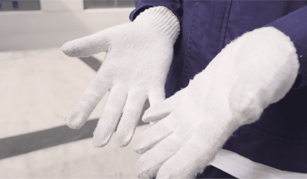 Hoymiles installation safety blog-gloves